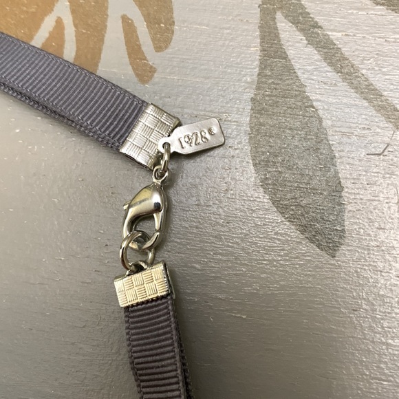 💕1928 brand vintage faux pearl and crystal long necklace - Picture 2 of 7